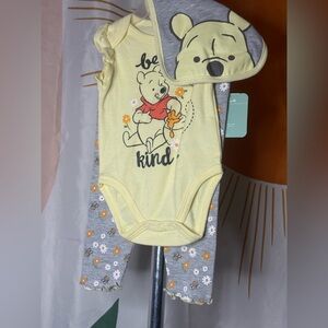 Winnie the Pooh Baby Outfit Set